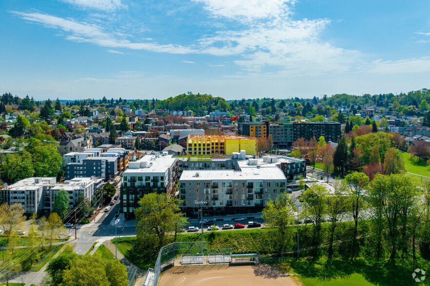 4720 Rainier Ave S, Seattle, WA for lease - Building Photo - Image 3 of 9