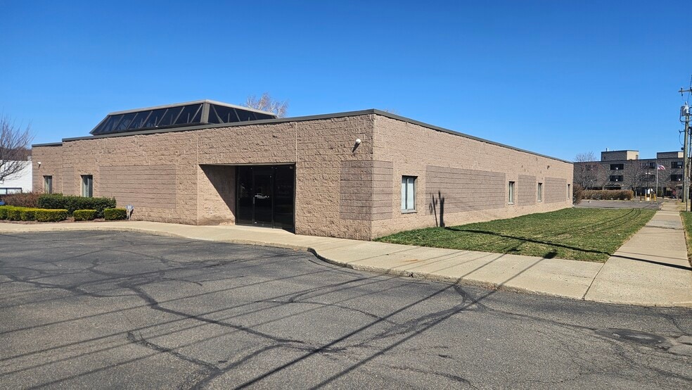 540 PIERCE St, Kingston, PA for lease - Building Photo - Image 2 of 9