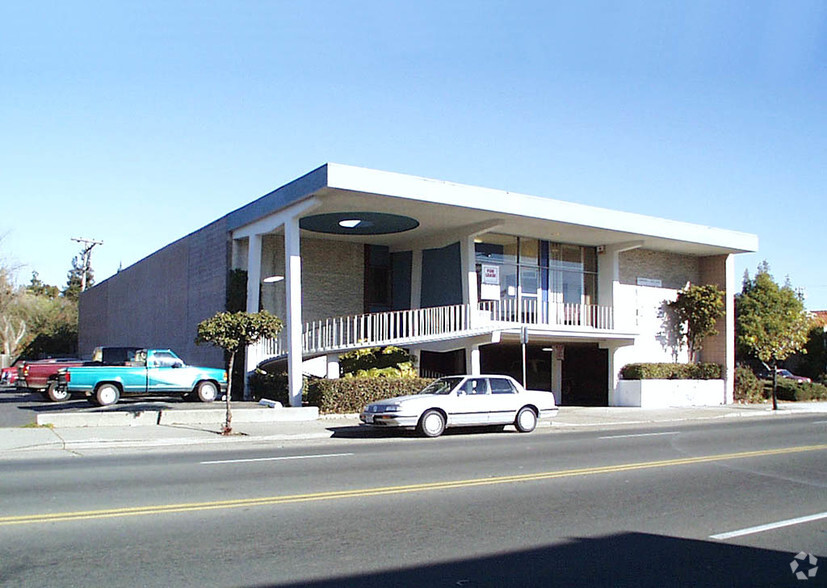 1416 Tennessee St, Vallejo, CA for lease - Building Photo - Image 2 of 32