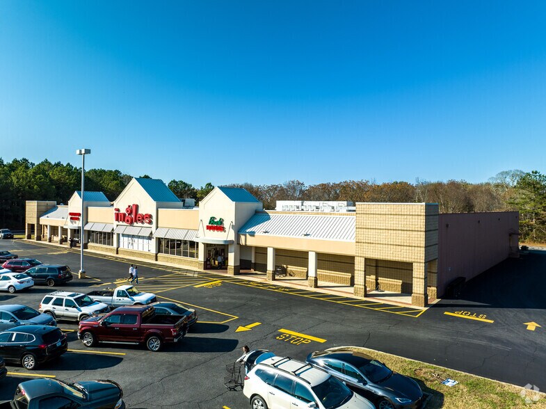 1305 W 3rd St, Jackson, GA for sale - Primary Photo - Image 1 of 1