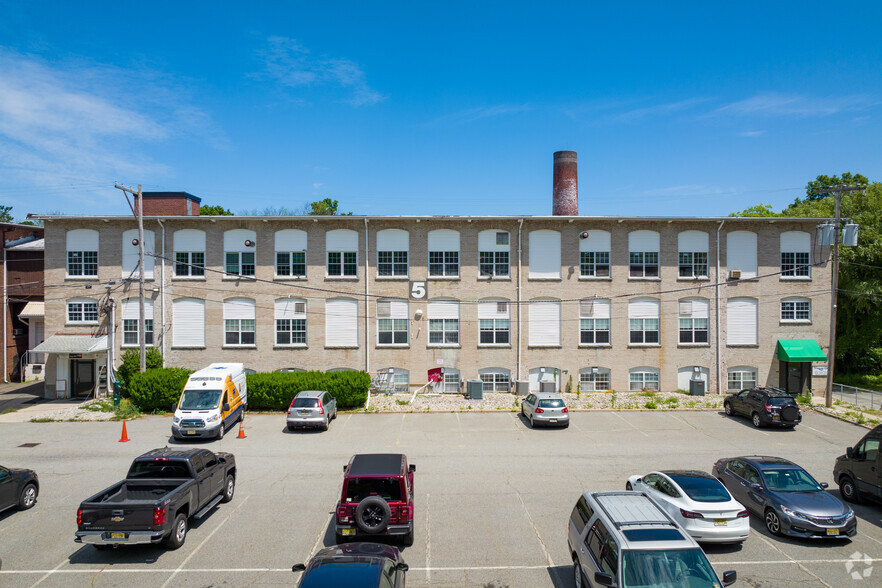 114 Beach St, Rockaway, NJ for lease - Building Photo - Image 3 of 9