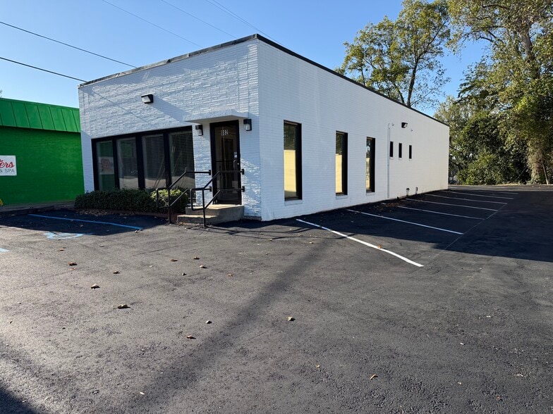 882 E Main St, Spartanburg, SC for sale - Building Photo - Image 2 of 18