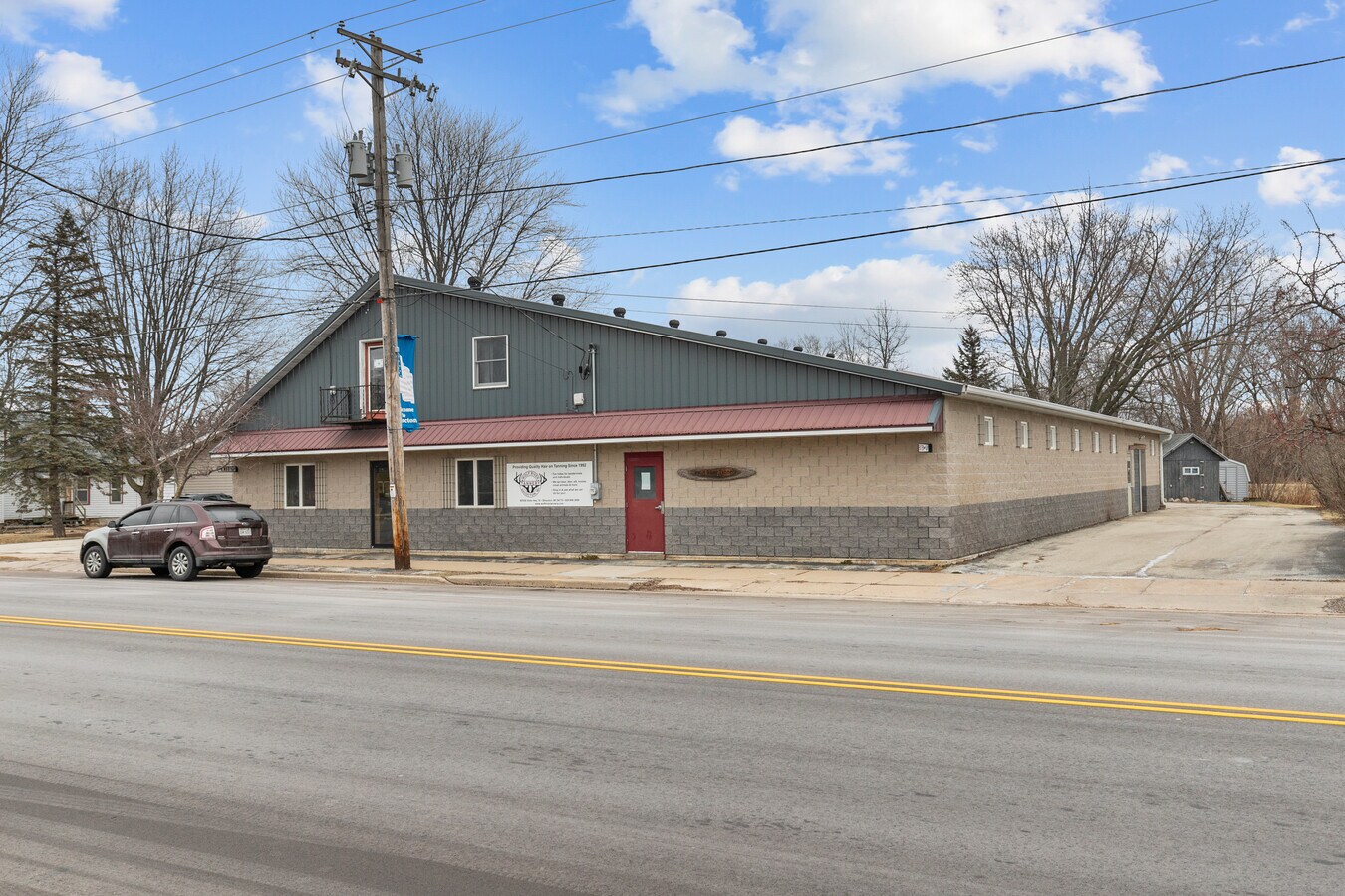 N5558 WI76, Shiocton, WI 54170 Warehouse With Office Space
