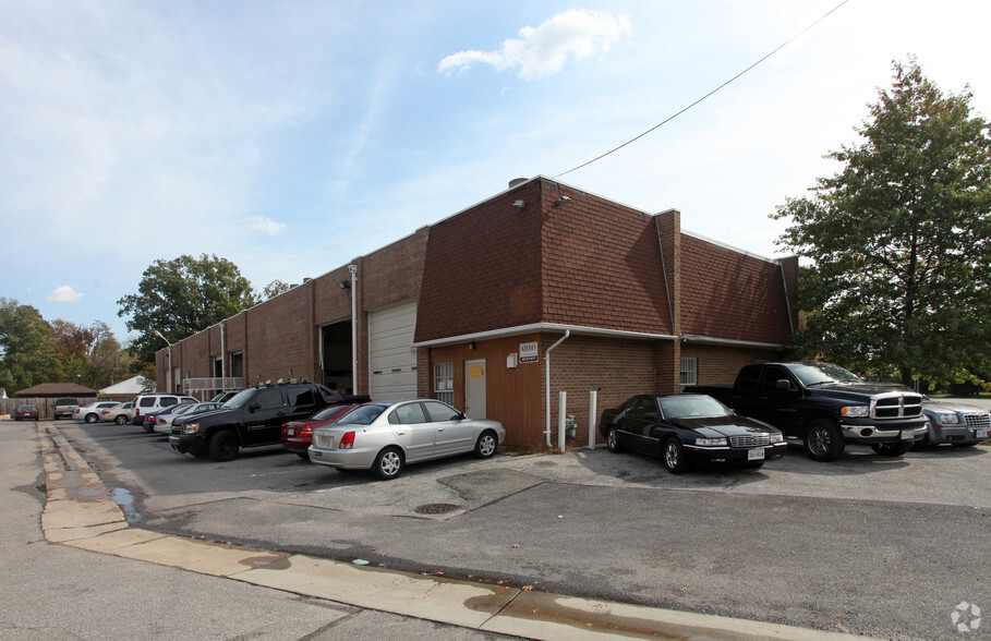 7508-7532 Old Alexandria Ferry Rd, Clinton, MD for lease - Primary Photo - Image 1 of 2