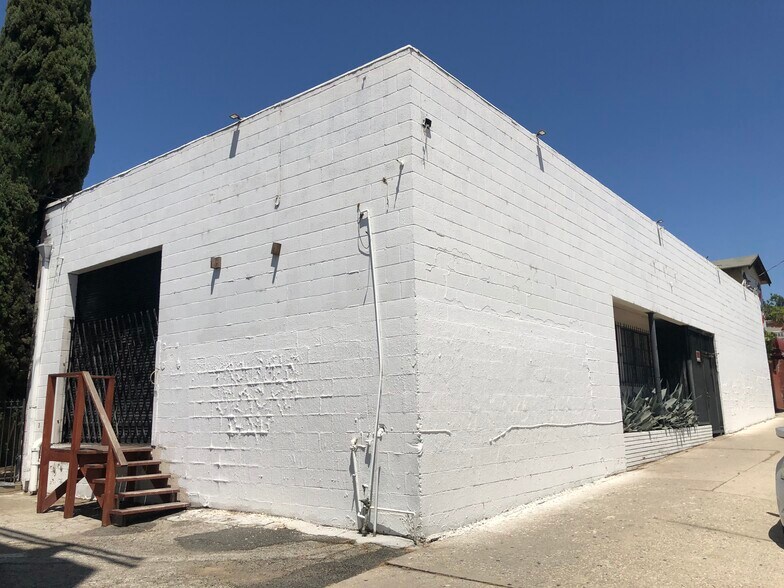 3351 Fletcher Dr, Los Angeles, CA 90065