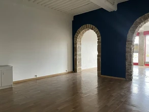 Retail in Lyon for lease Interior Photo- Image 2 of 6