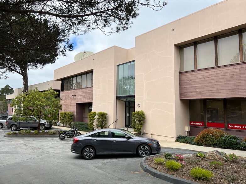 2511 Garden Rd, Monterey, CA for lease - Building Photo - Image 1 of 21