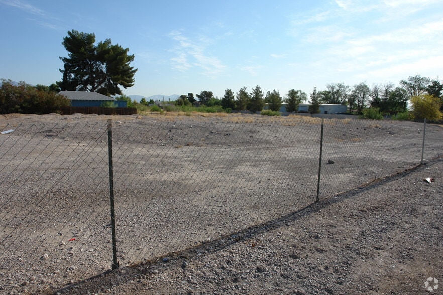 1620 N Leonard Ln, Las Vegas, NV for sale - Building Photo - Image 2 of 2
