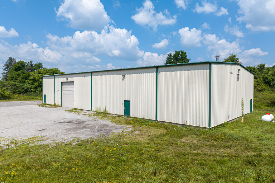 535 Carlton Dr, Bentleyville, PA for lease - Building Photo - Image 3 of 3