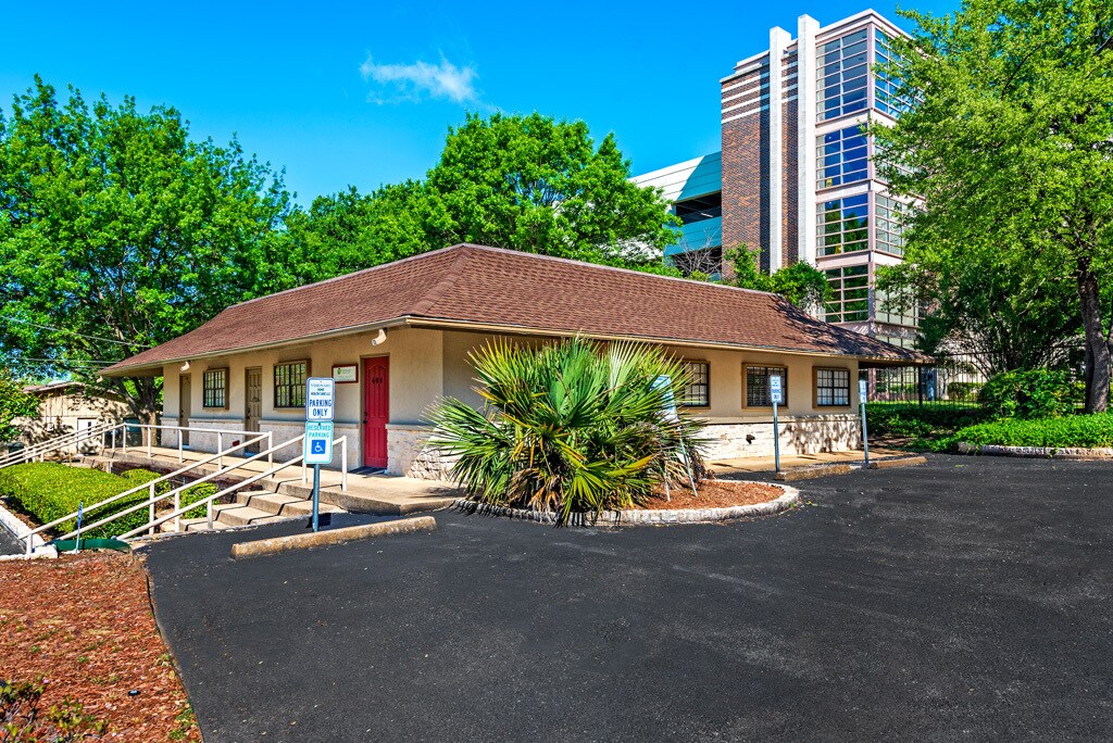 404 Bryant St, Sherman, TX for sale Building Photo- Image 1 of 1