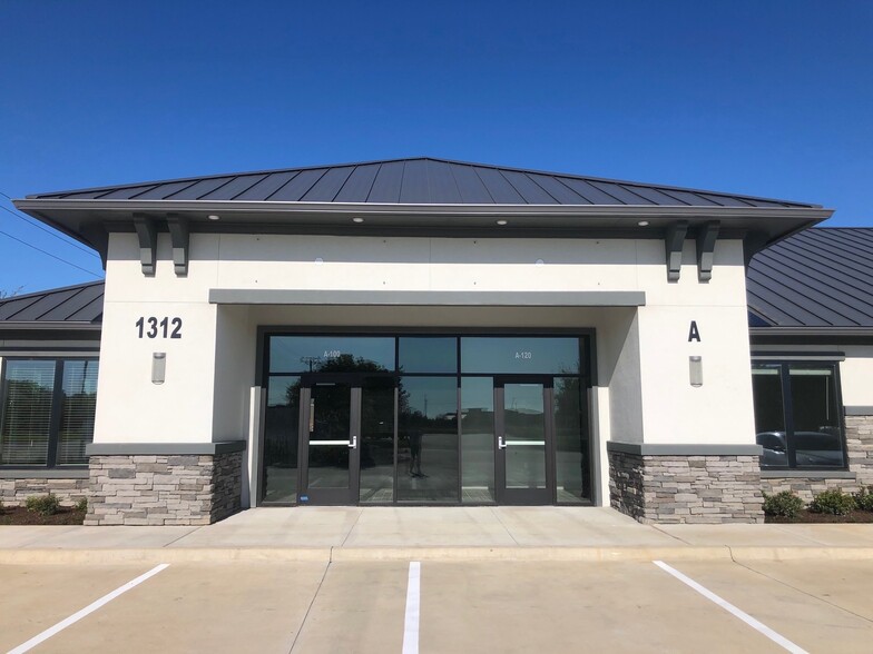 1312 W Exchange Pkwy, Allen, TX for lease - Building Photo - Image 2 of 5