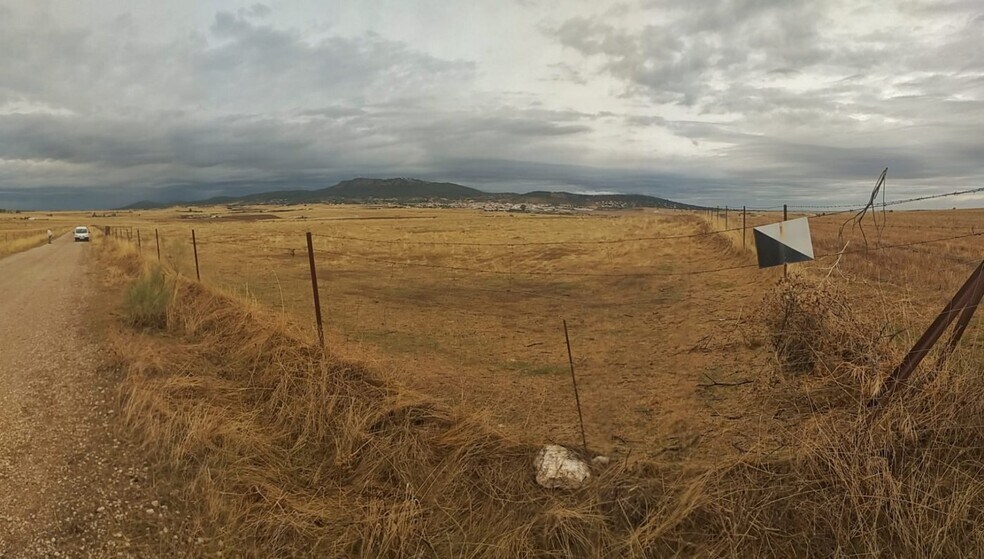 Land in Sierra de Fuentes for sale - Building Photo - Image 2 of 4