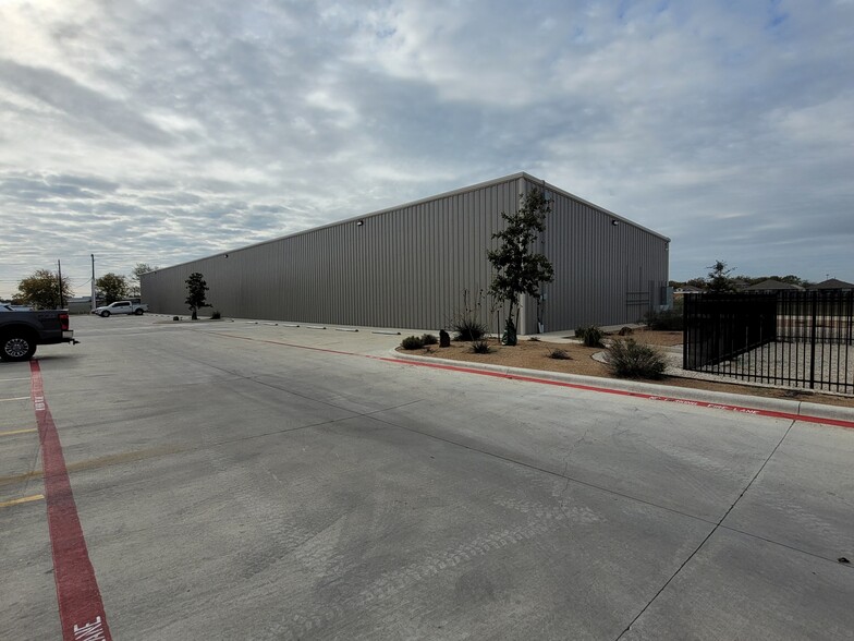 1913 Post Rd, New Braunfels, TX for lease - Building Photo - Image 3 of 11