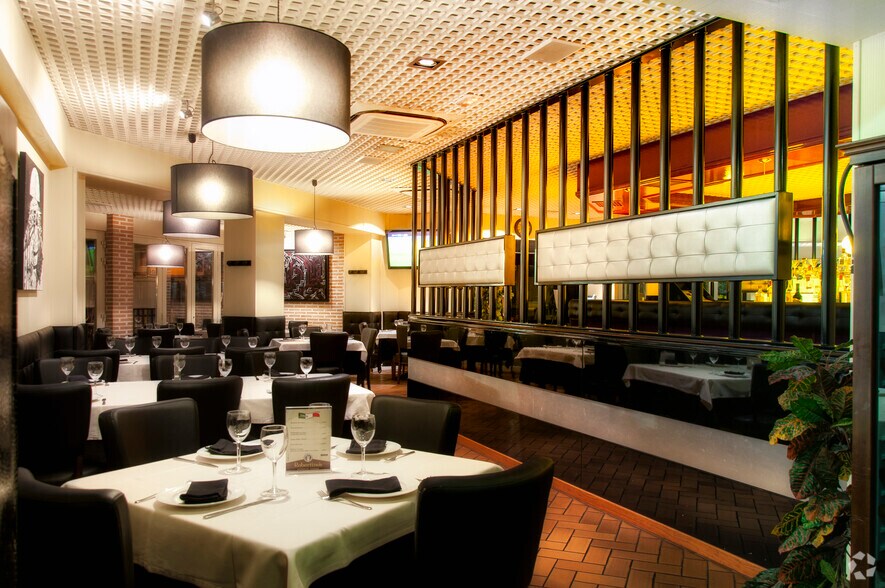 Calle Anastasio Nieto, 1,, Collado Villalba, Madrid for lease - Building Photo - Image 3 of 9