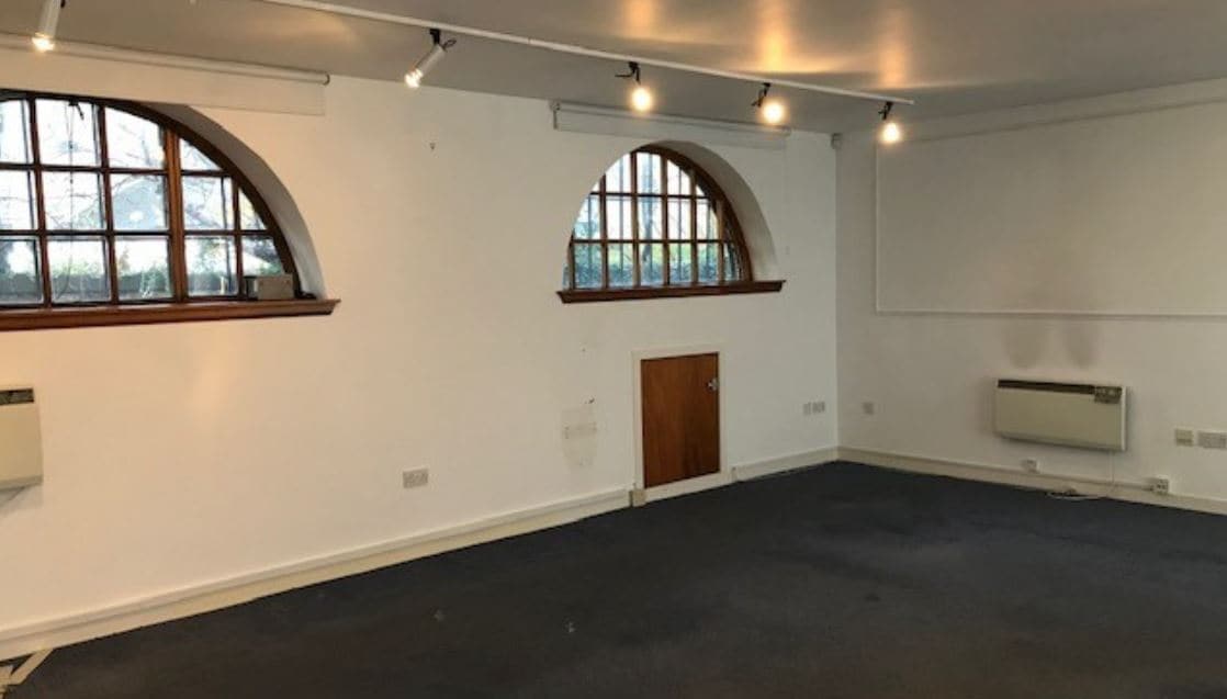 6 Beresford Ln, Ayr for lease Interior Photo- Image 1 of 2