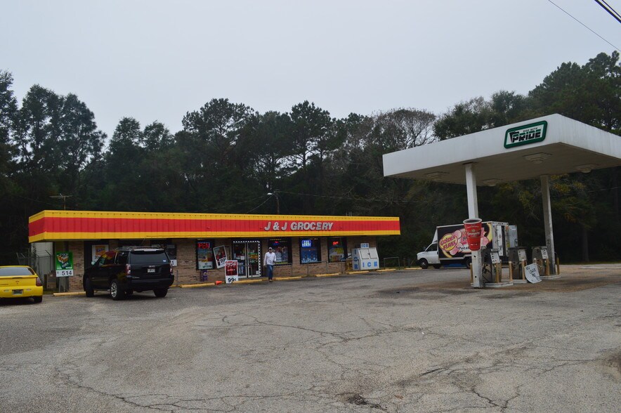 5011 Lott Rd, Eight Mile, AL 36613