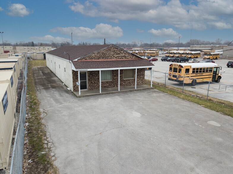 16901 State St, South Holland, IL 60473