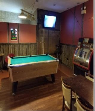 121 2 St W, Cremona, AB for sale Interior Photo- Image 1 of 1