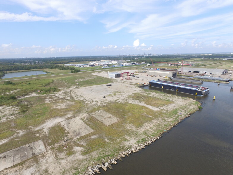 5850 Procter, Port Arthur, TX for lease - Building Photo - Image 3 of 11