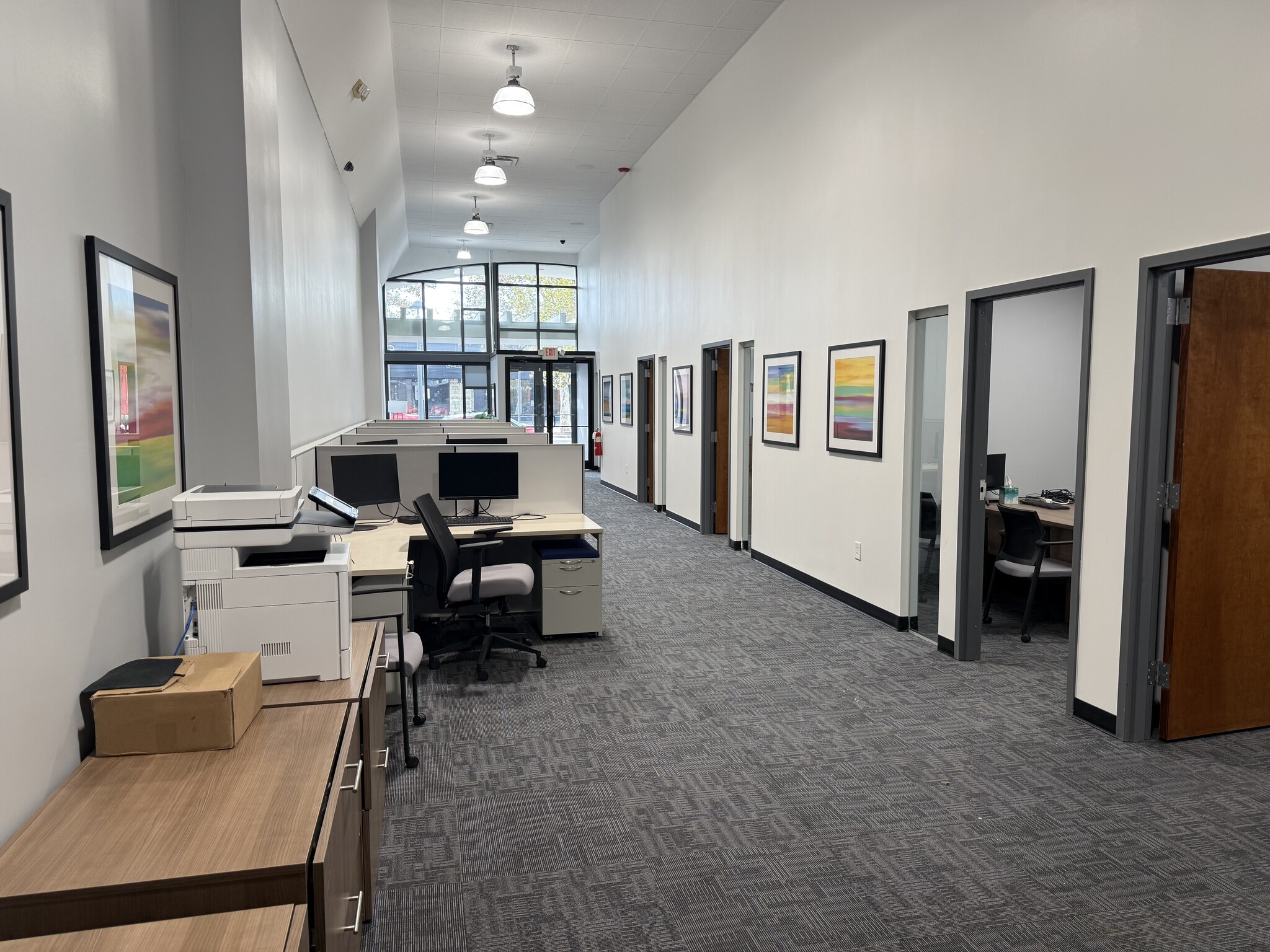 300 32nd St, Virginia Beach, VA for lease Interior Photo- Image 1 of 4