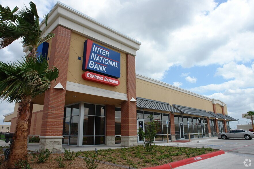 2401 E Expressway 83, Mission, TX for sale - Primary Photo - Image 1 of 1