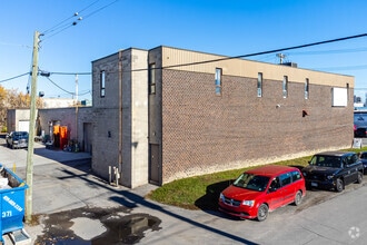 858-868 Campbell Av, Ottawa, ON for lease Building Photo- Image 2 of 3
