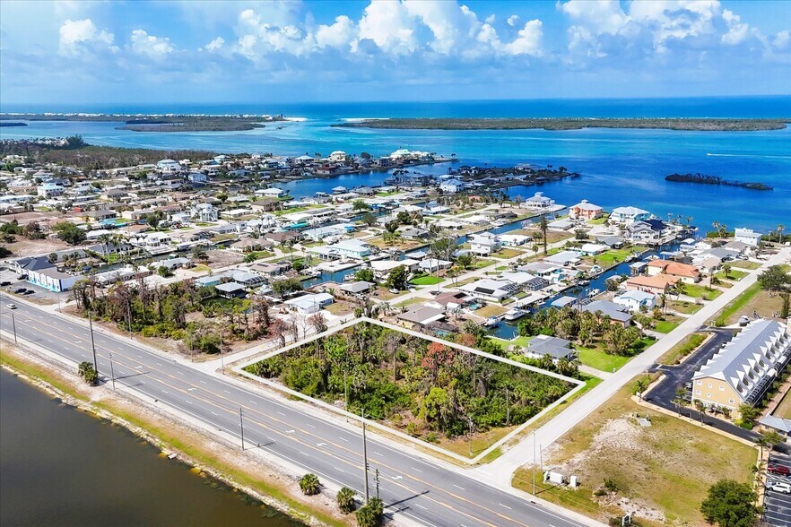 2440 Placida Rd, Englewood, FL for sale - Building Photo - Image 3 of 14