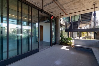 5788 W Adams Blvd, Los Angeles, CA for lease Interior Photo- Image 2 of 4