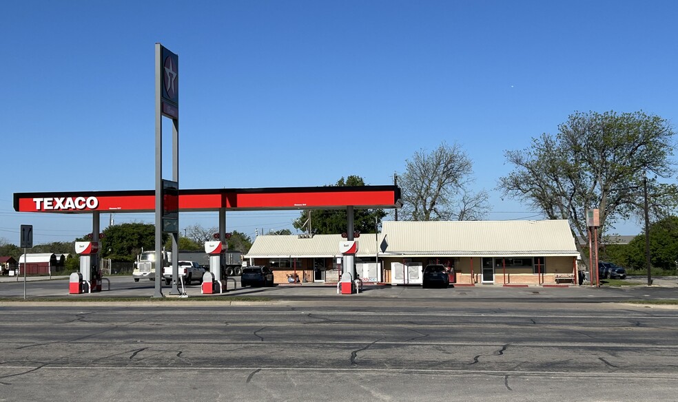 117 US Highway 84 W, Goldthwaite, TX for sale - Building Photo - Image 2 of 3