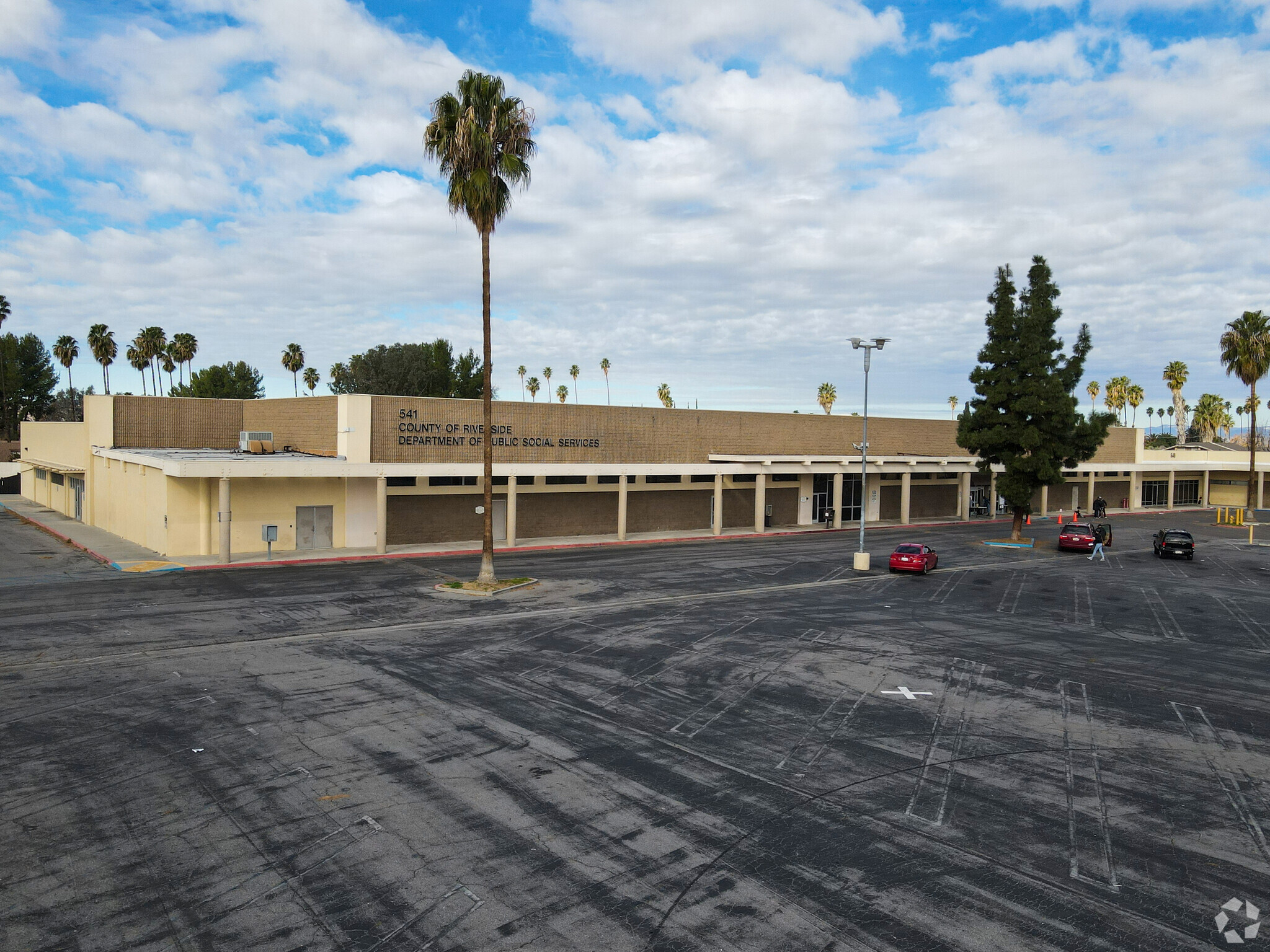 541-573 N San Jacinto St, Hemet, Ca 92543 - Retail For Sale 