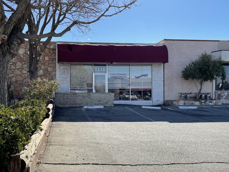 1318 W Avenue J, Lancaster, CA 93534