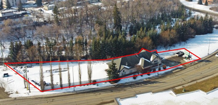5017 45 St, Red Deer, AB for sale Aerial- Image 1 of 1