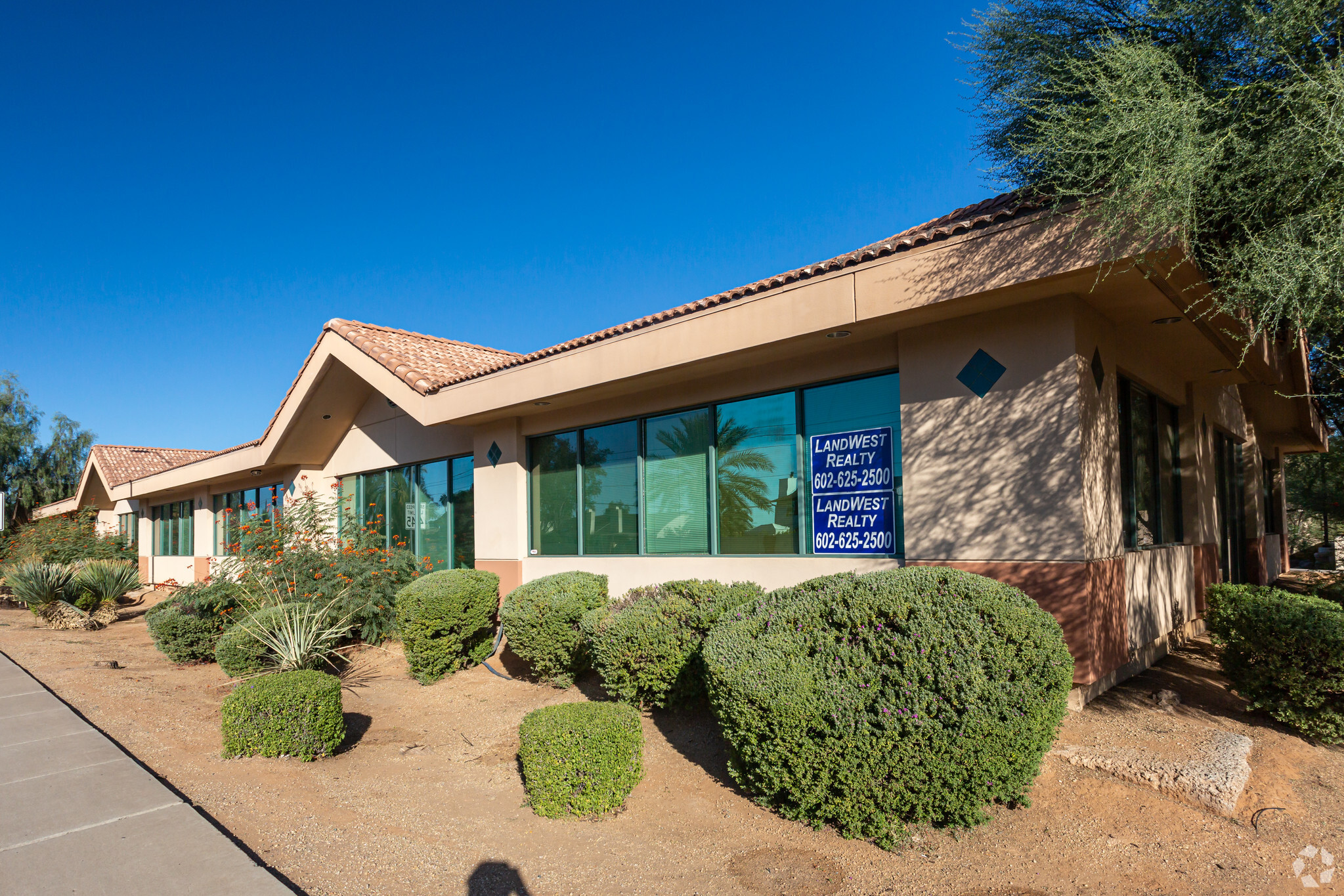 4646 E Greenway Rd, Phoenix, AZ for sale Building Photo- Image 1 of 1