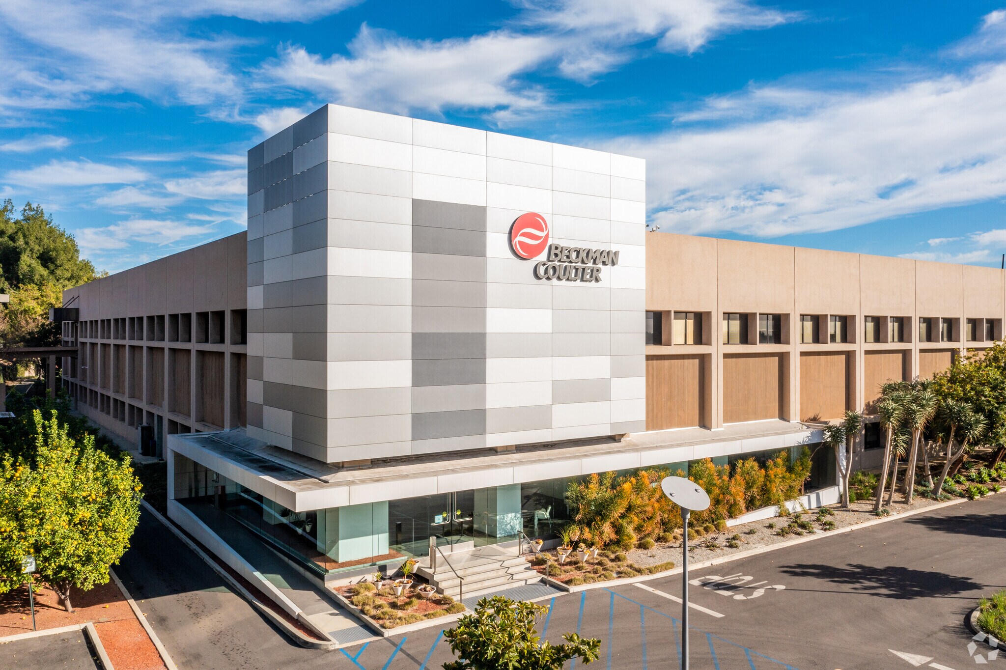 250 S Kraemer Blvd, Brea, CA for sale Primary Photo- Image 1 of 8