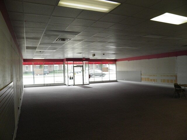 32060 Woodward Ave, Royal Oak, MI for sale - Building Photo - Image 2 of 15