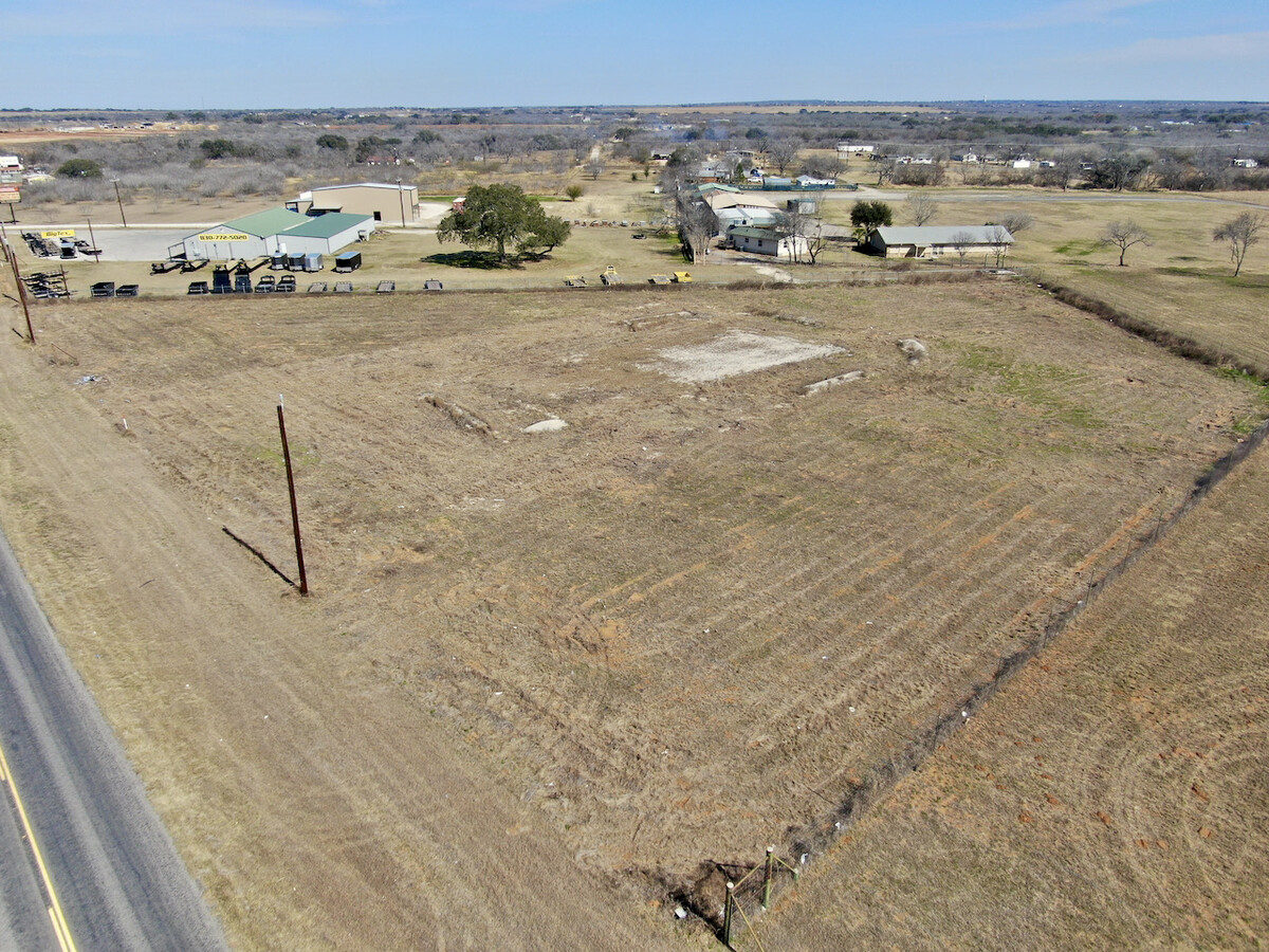 3 Acres on IH-35 N, Lytle, TX 78052 | LoopNet