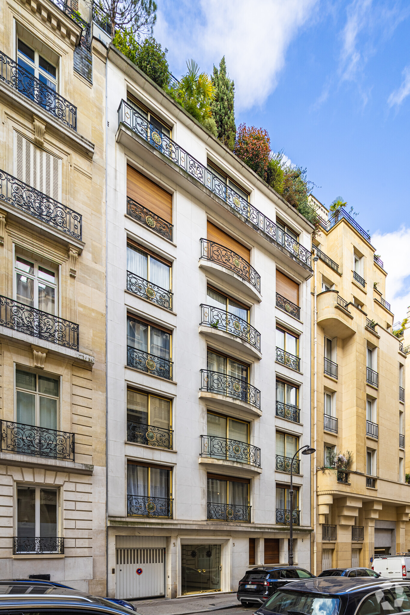 Multifamily in Paris for sale Primary Photo- Image 1 of 2