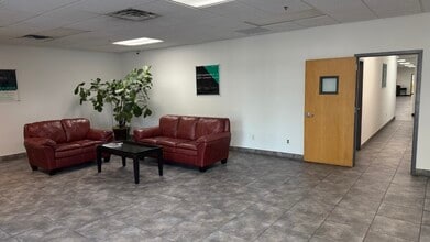 505 Acorn St, Deer Park, NY for lease Interior Photo- Image 2 of 10