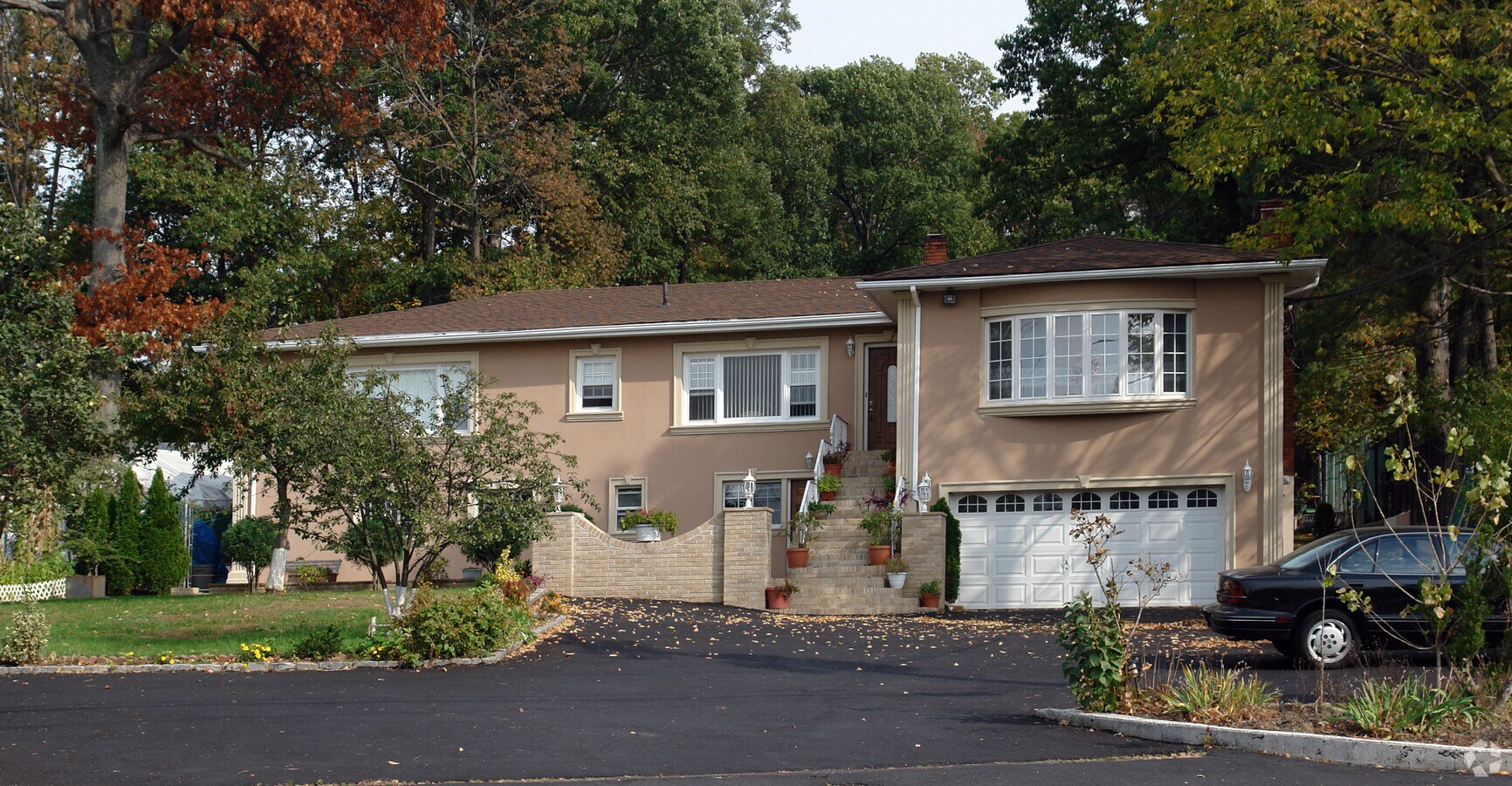 346 Changebridge Rd, Pine Brook, NJ 07058