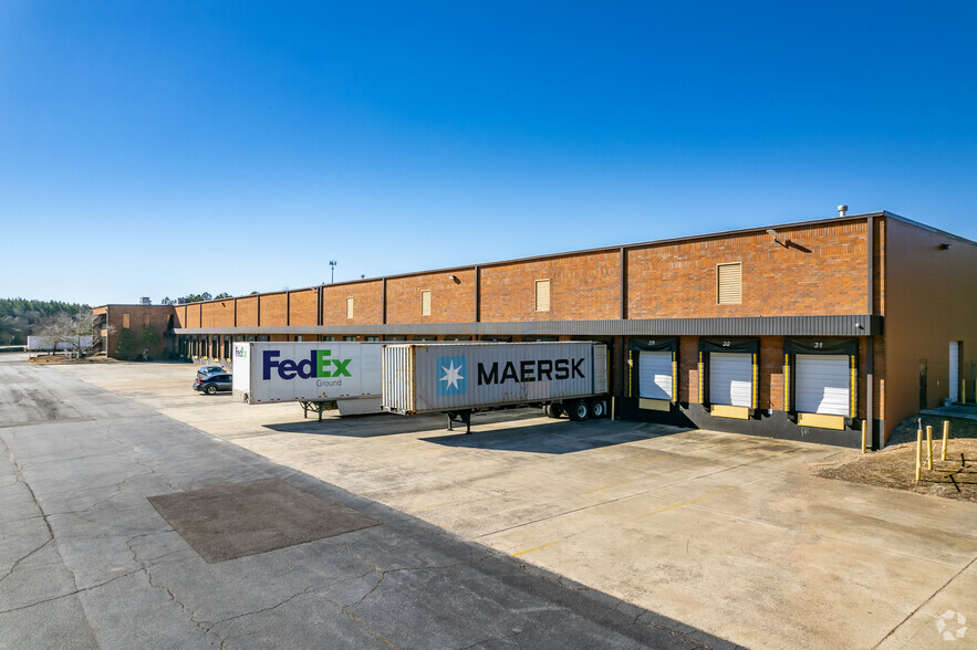 7625 Southlake Pky, Jonesboro, GA for lease - Building Photo - Image 3 of 5