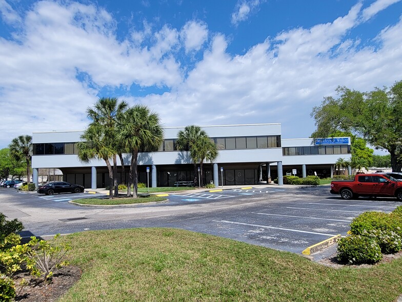 3491 Gandy Blvd, Pinellas Park, FL for lease - Building Photo - Image 2 of 6