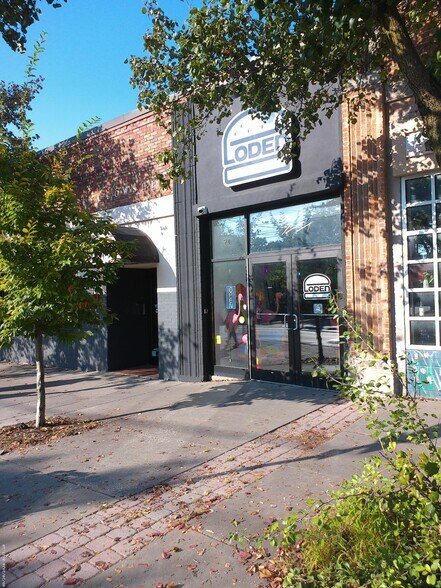 508 Westcott St, Syracuse, NY for sale - Building Photo - Image 1 of 1