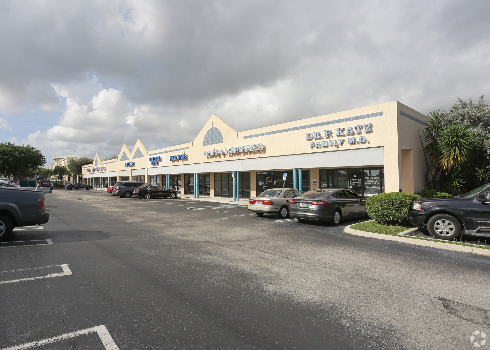 3301 W Boynton Beach Blvd, Boynton Beach, FL for lease Building Photo- Image 1 of 9