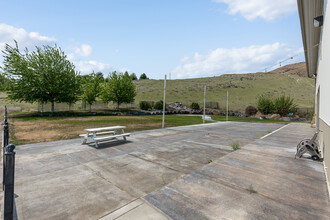 4771 W Van Giesen St, West Richland, WA for lease Building Photo- Image 1 of 4