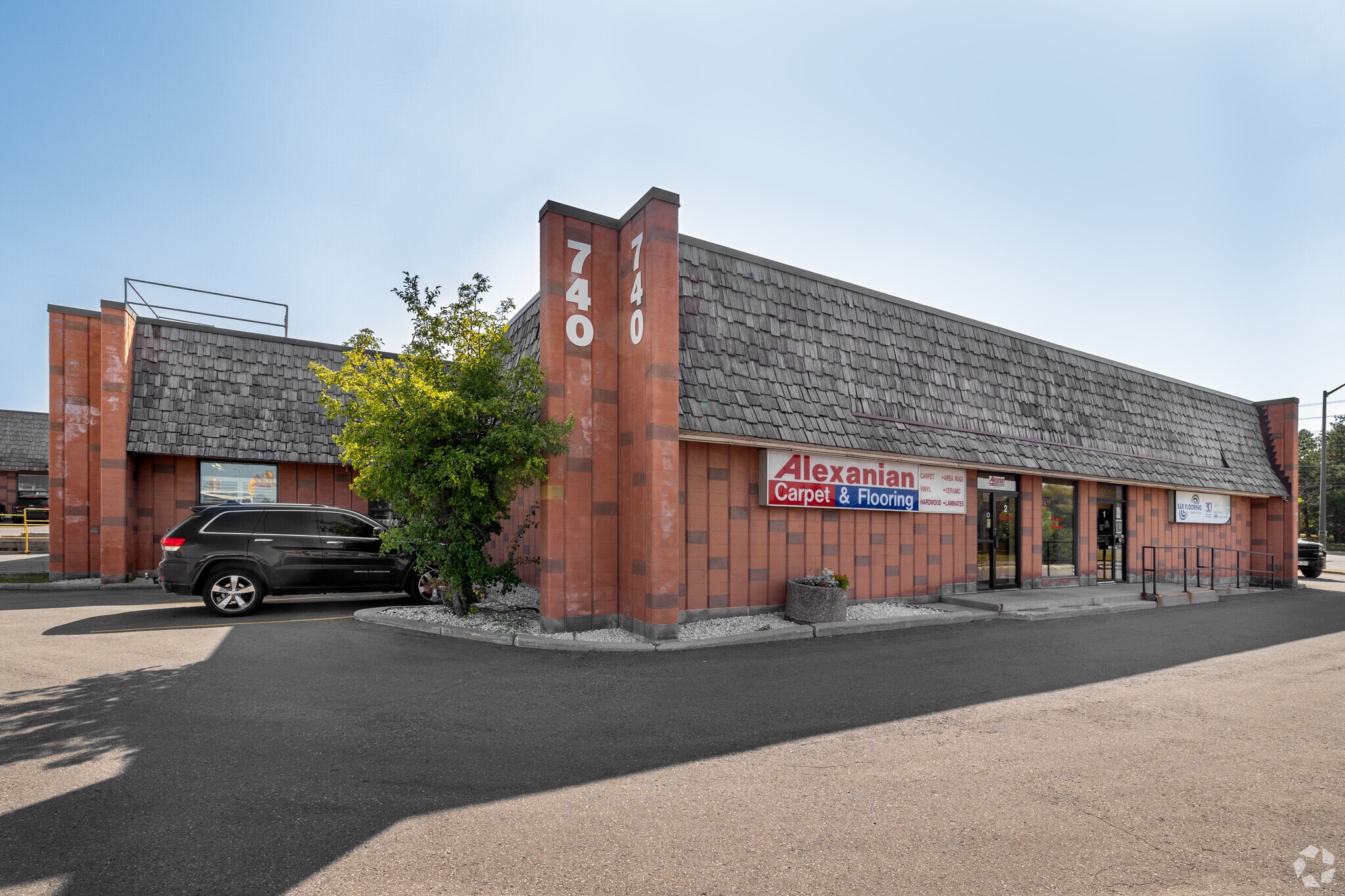 740 Industrial Ave, Ottawa, ON for lease Primary Photo- Image 1 of 6