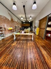 226-228 Petaluma Blvd N, Petaluma, CA for lease Interior Photo- Image 1 of 6