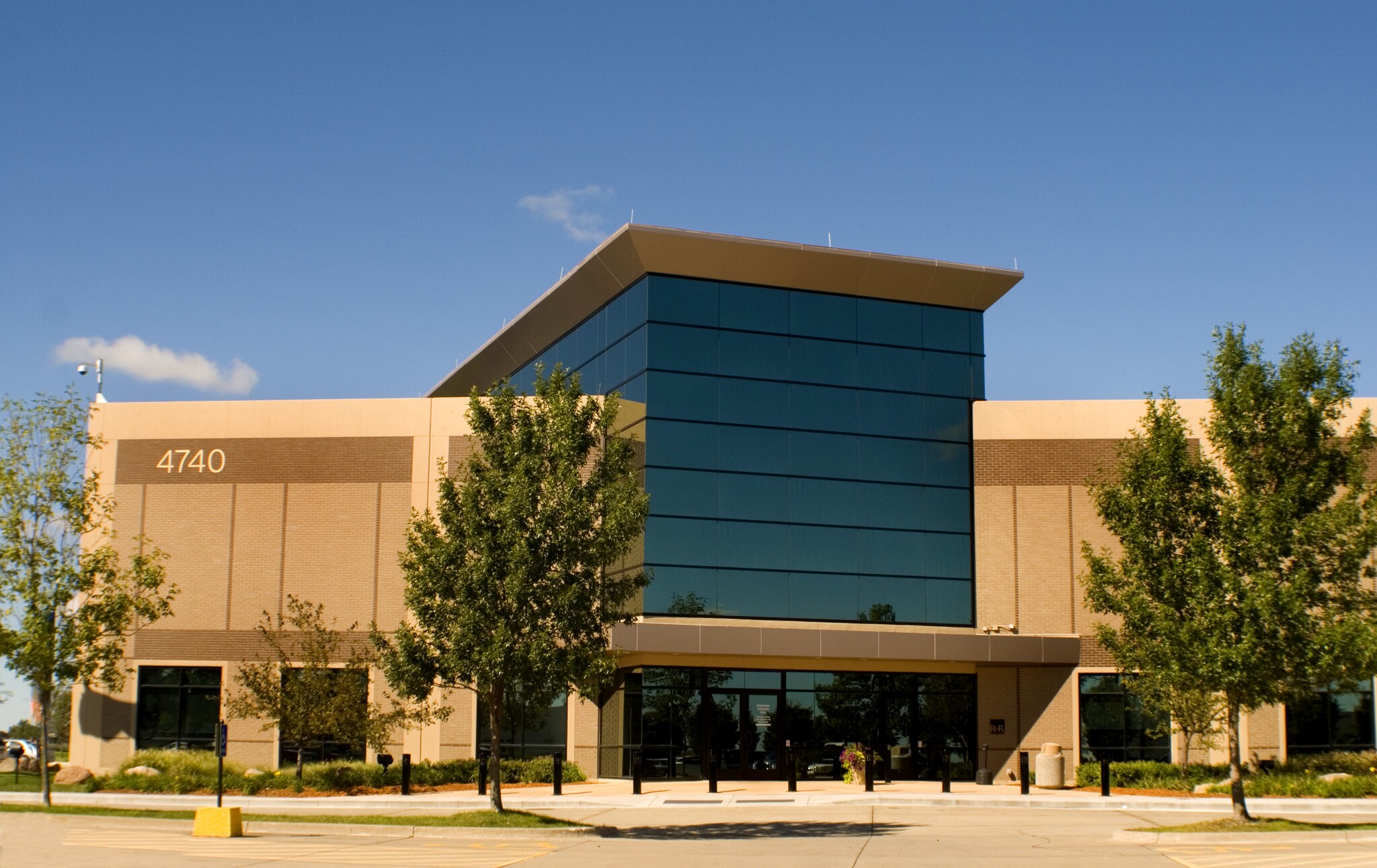 4740 121st St, Urbandale, IA 50323 Exchange Building