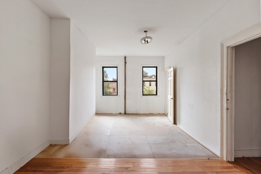 738 Lafayette Ave, Brooklyn, NY for sale - Building Photo - Image 3 of 11