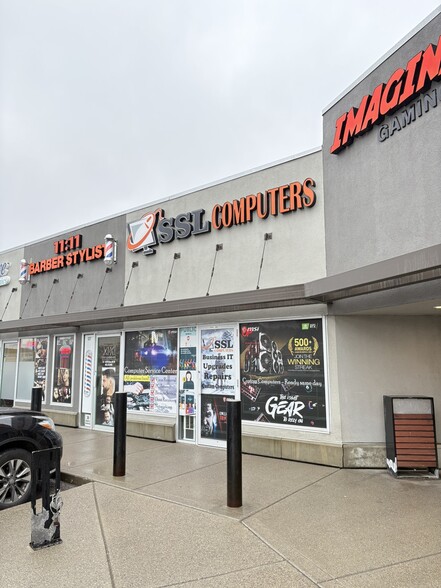 10233 Elbow Dr SW, Calgary, AB for lease - Building Photo - Image 2 of 9