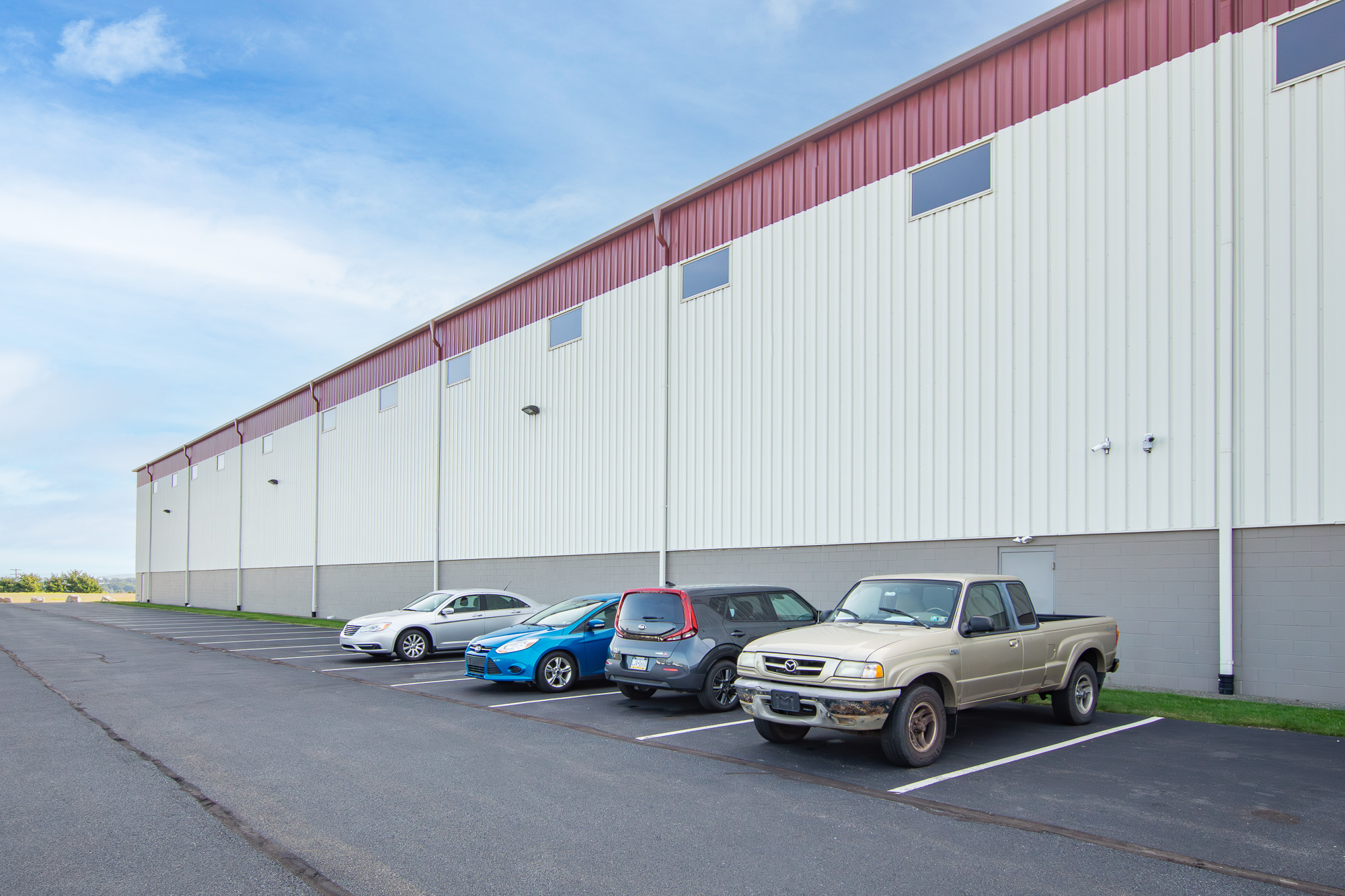 225 Enterprise Way, Pittston Township, PA for lease Building Photo- Image 1 of 4